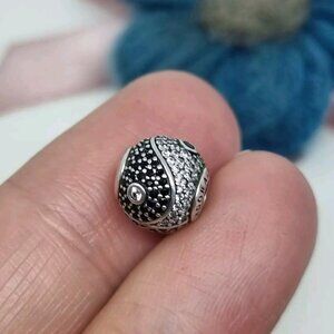 Retired  Pandora Essence Ying Yang Balance Charm